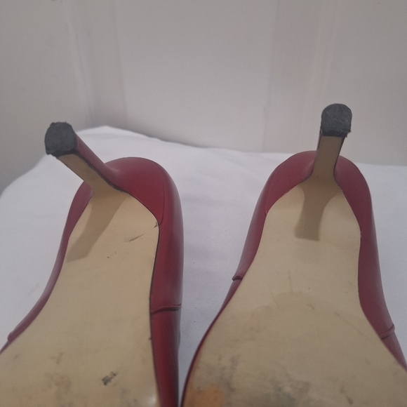 Karen Scott Red Leather Square Toe High Heels 3.5" Size 9.5 - Picture 7 of 9